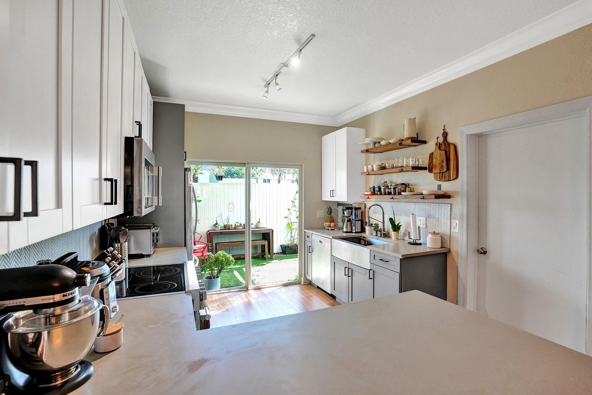 Centerville Condo - Residential Lease