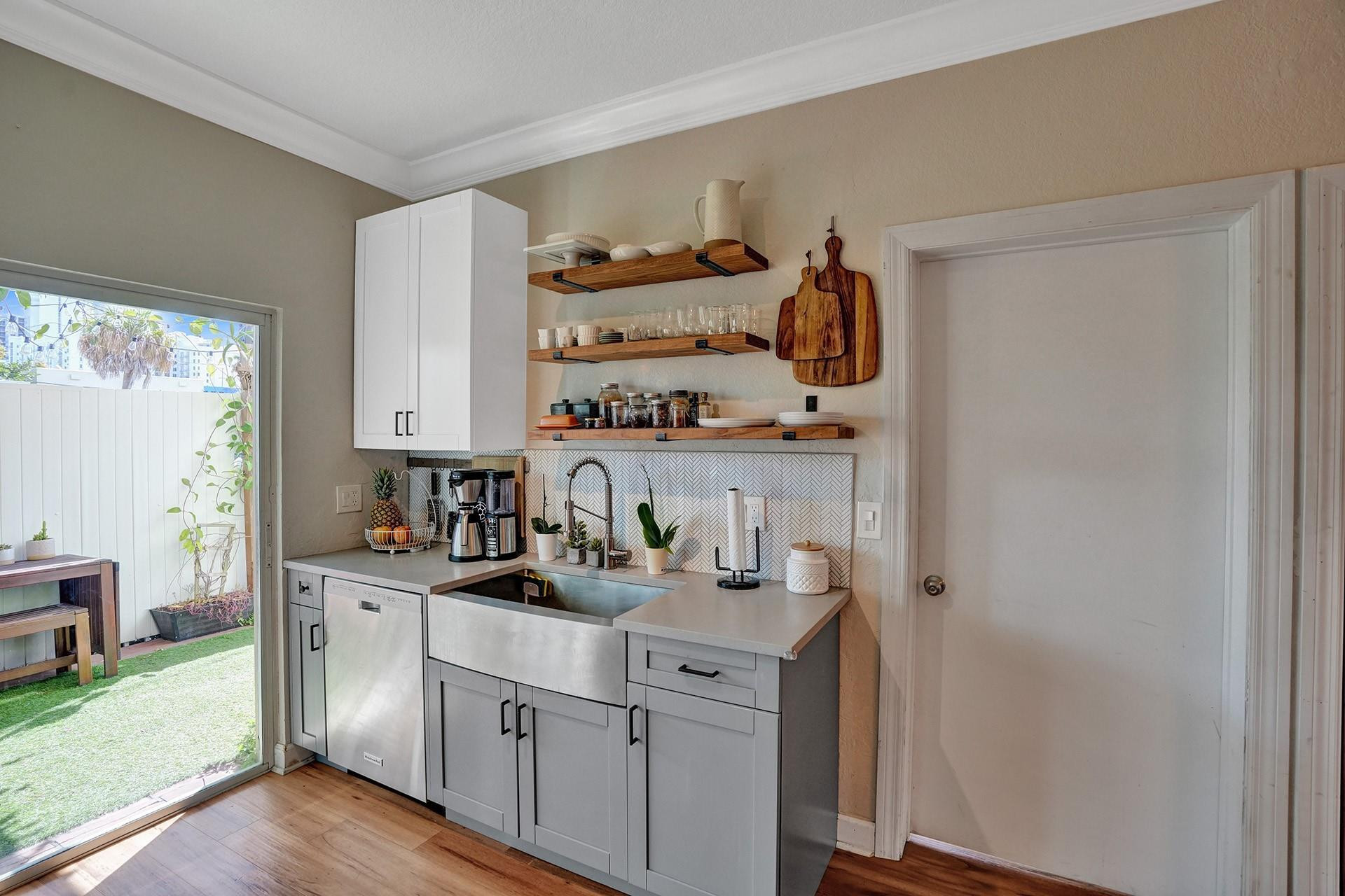 Centerville Condo - Residential Lease