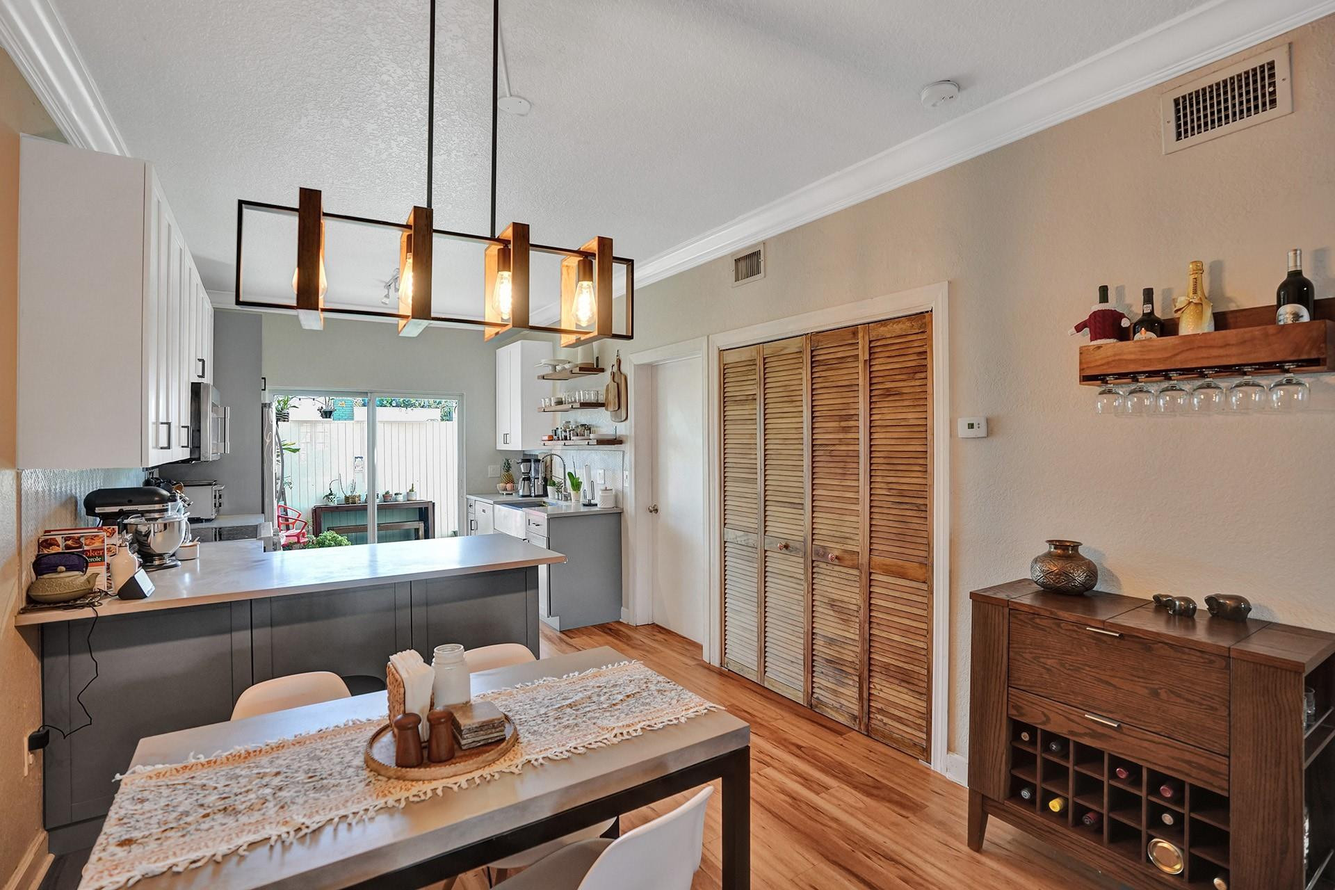 Centerville Condo - Residential Lease