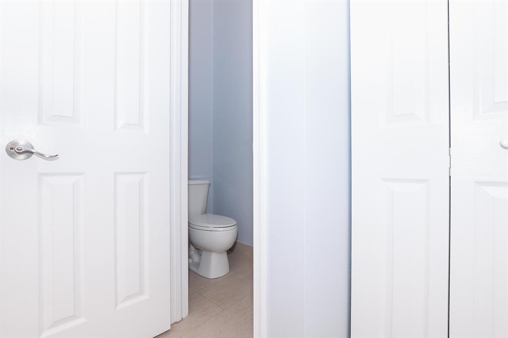 MAGNOLIA LAKES - Residential