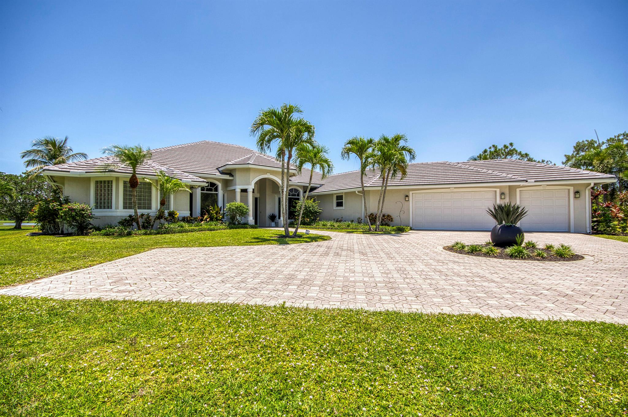 8006 Woodsmuir Drive