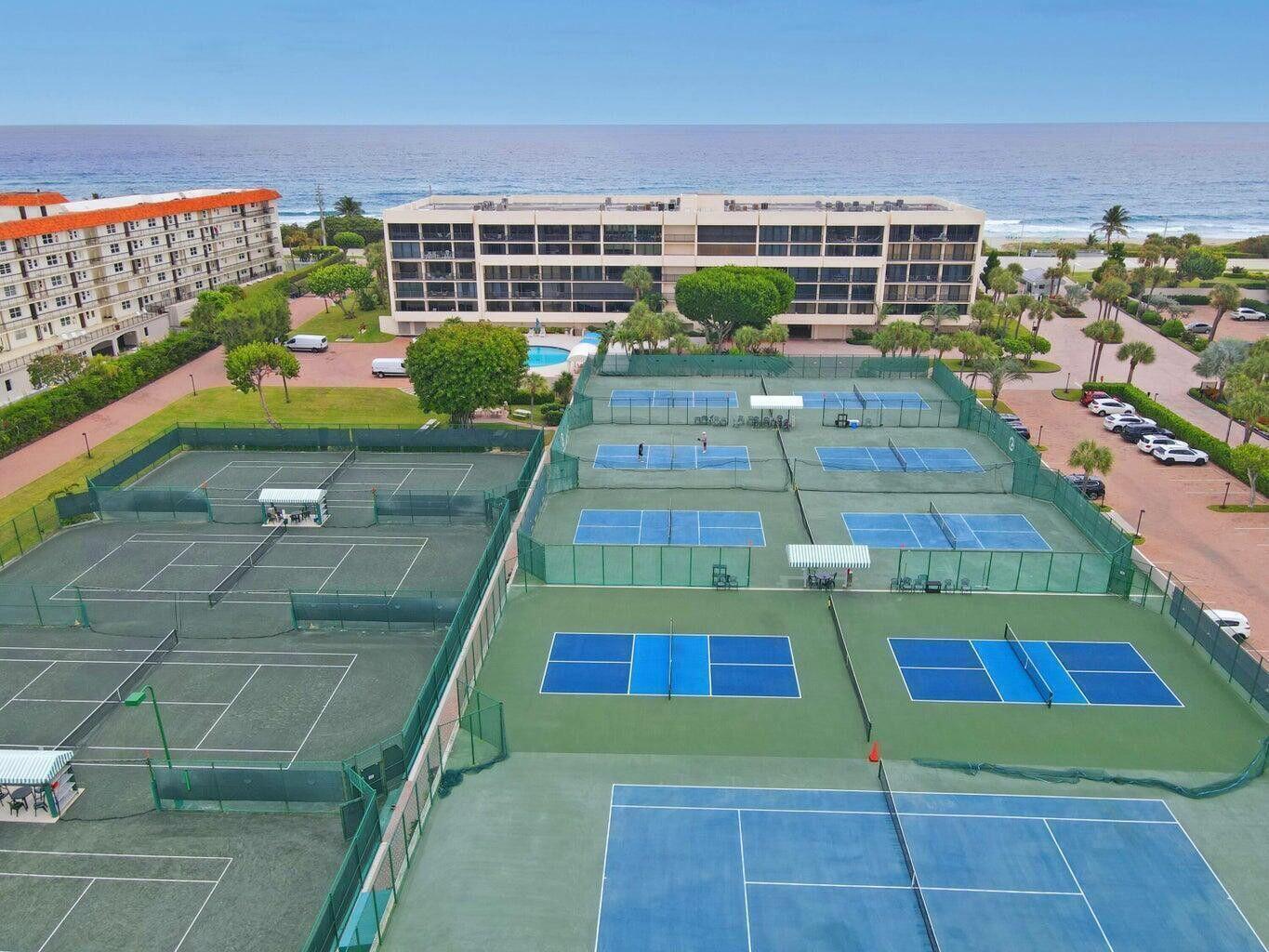 YACHT & RACQUET CLUB OF B - Residential