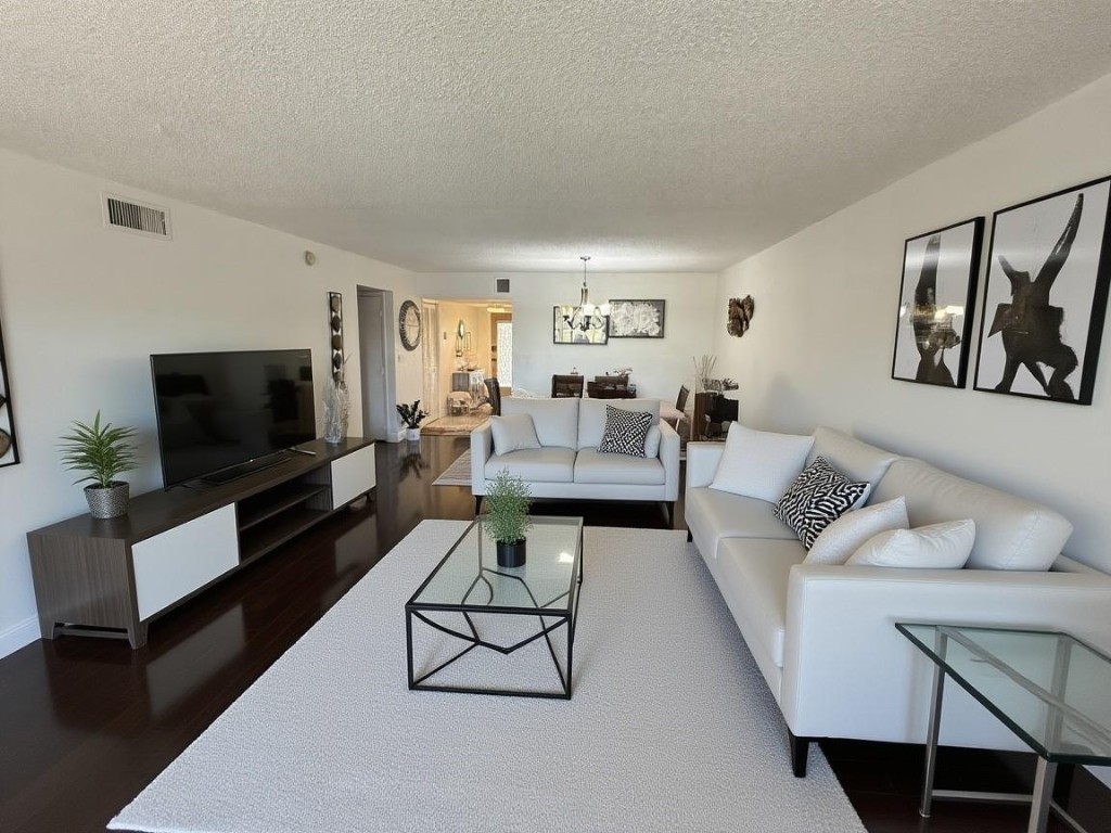 LAKE FOREST CONDO - Residential