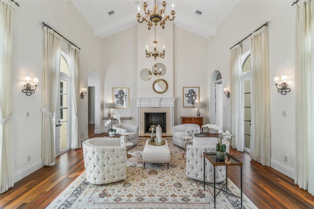 Mizner Country Club - Residential