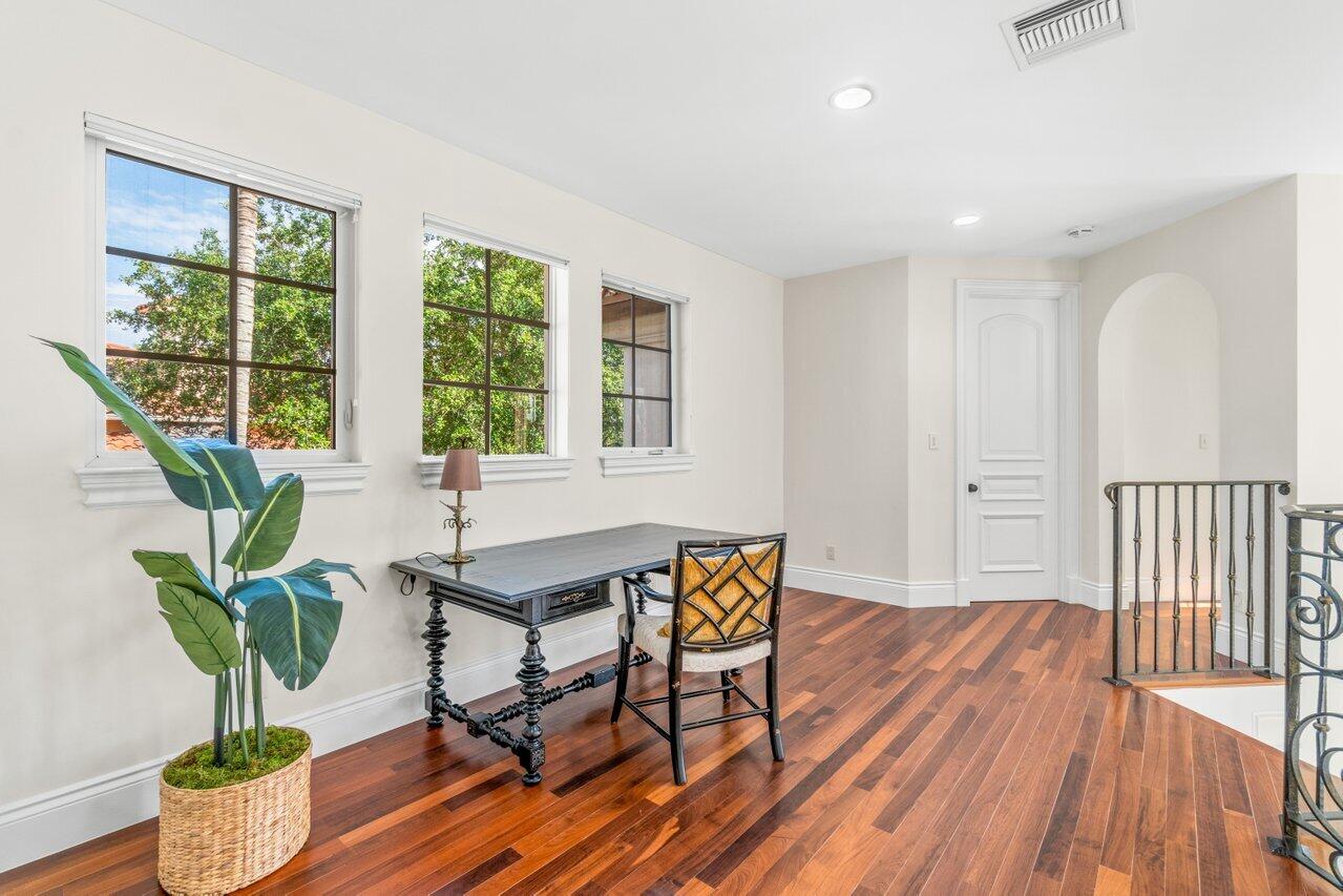 Mizner Country Club - Residential