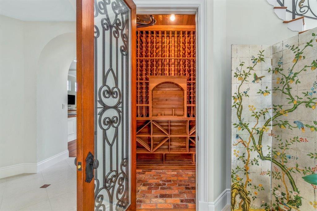 Mizner Country Club - Residential