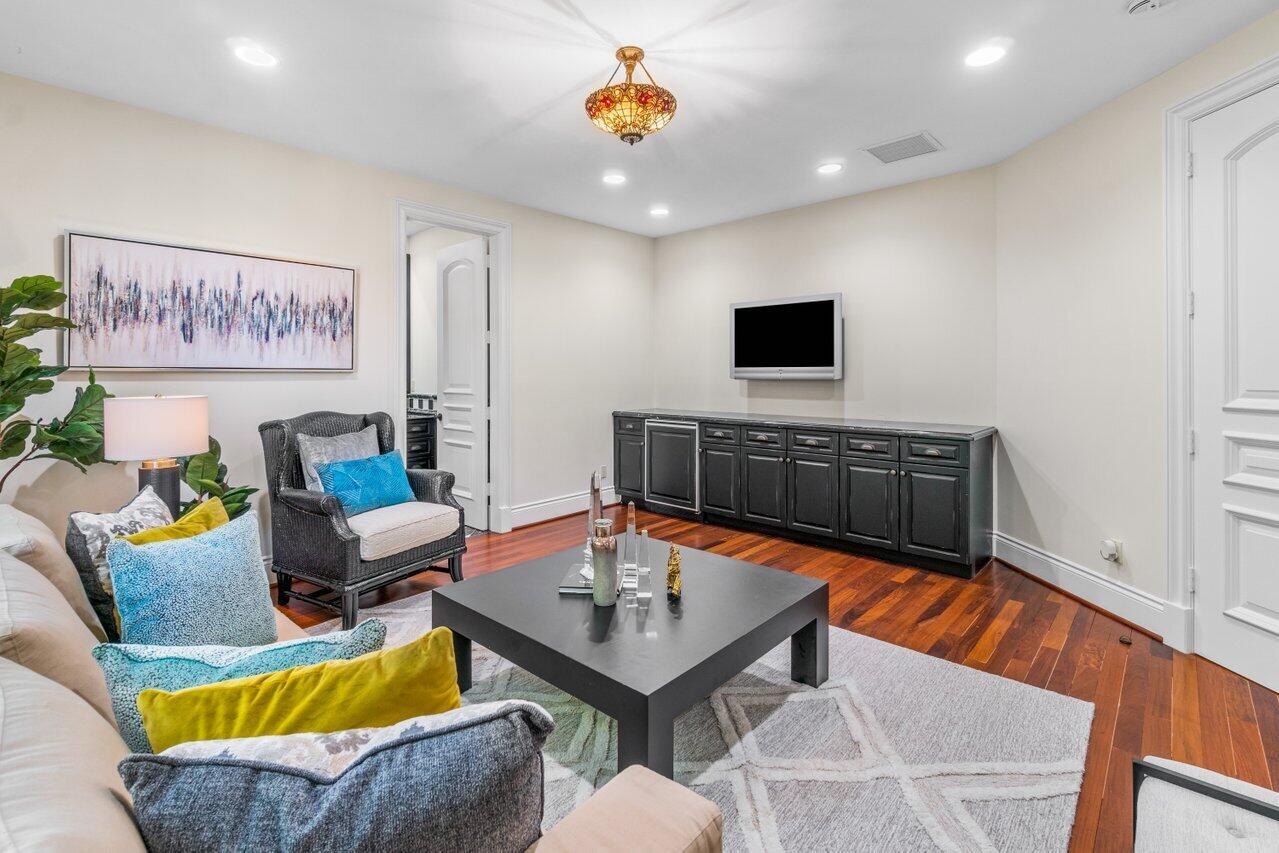 Mizner Country Club - Residential