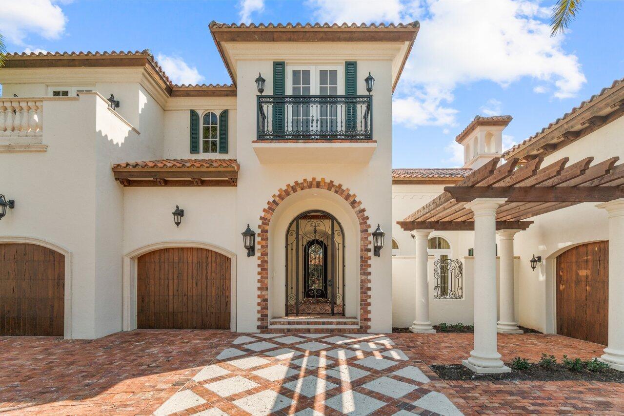 Mizner Country Club - Residential