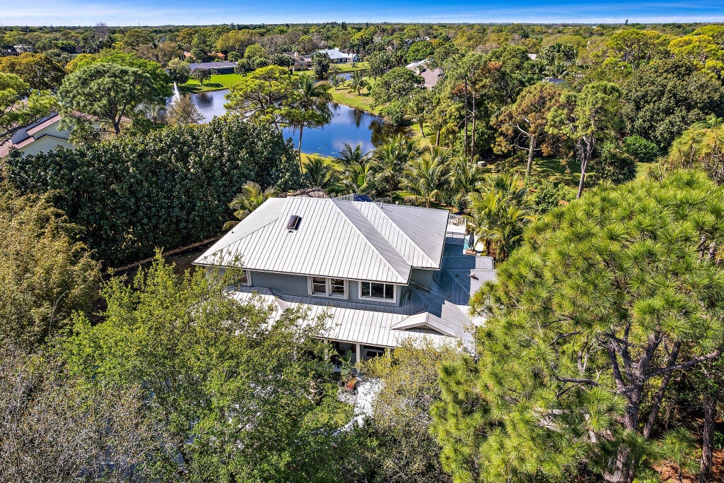 Photo of 6130 Creekside Trail, Jupiter, FL 33458 (MLS # R11066953)