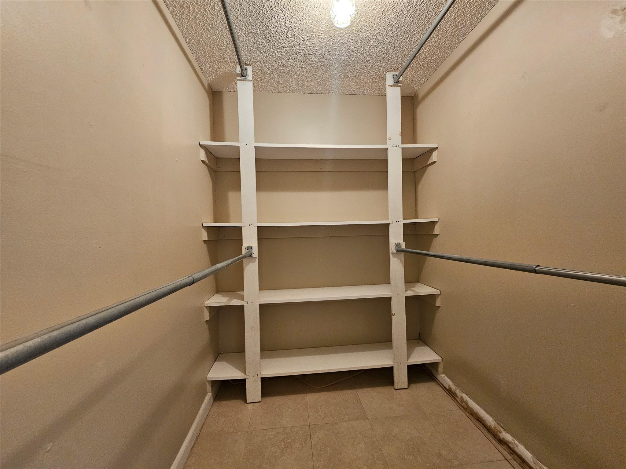 ROYAL PARK GARDENS 2-D CO - Residential