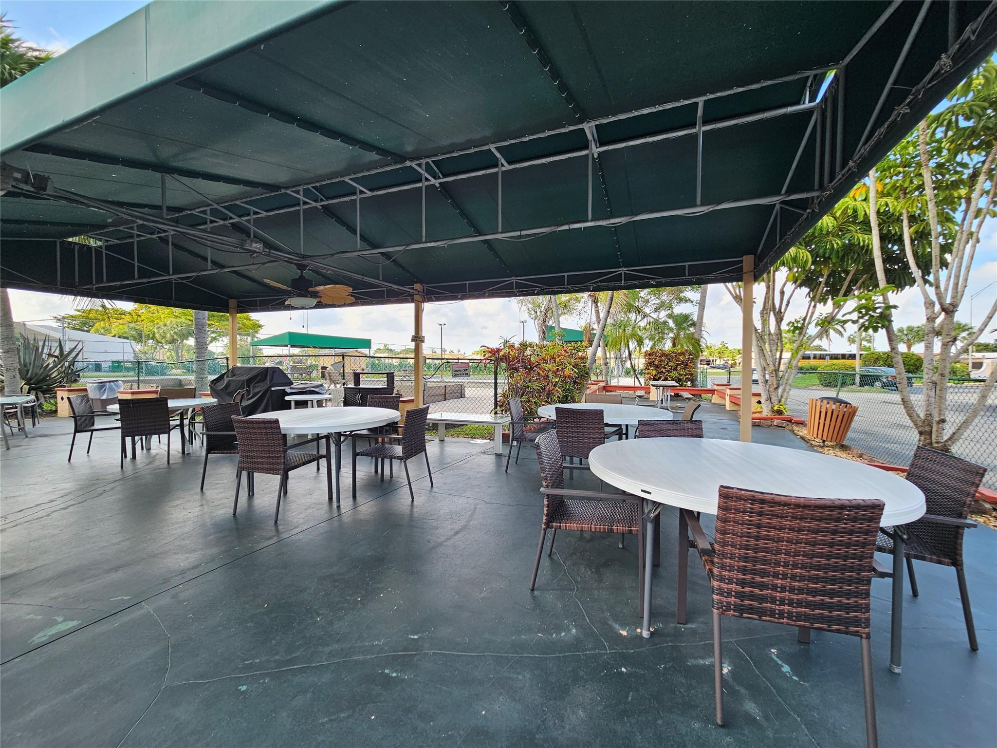 ROYAL PARK GARDENS 2-D CO - Residential