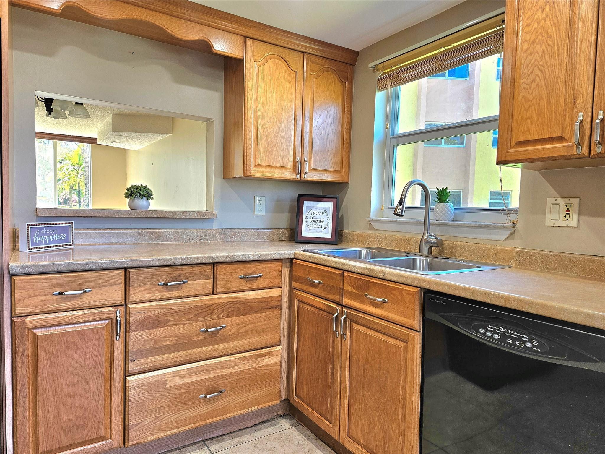 ROYAL PARK GARDENS 2-D CO - Residential