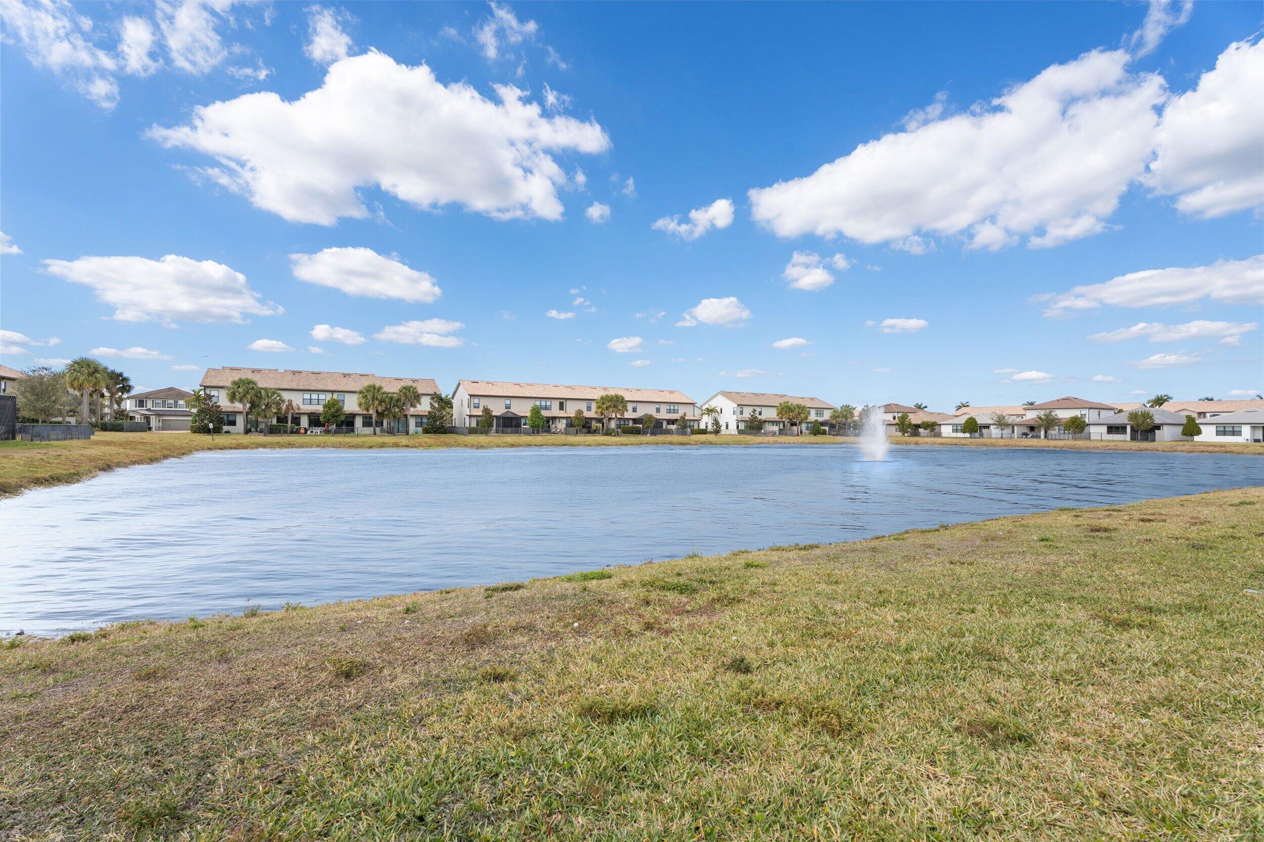 THE FIELDS - Residential