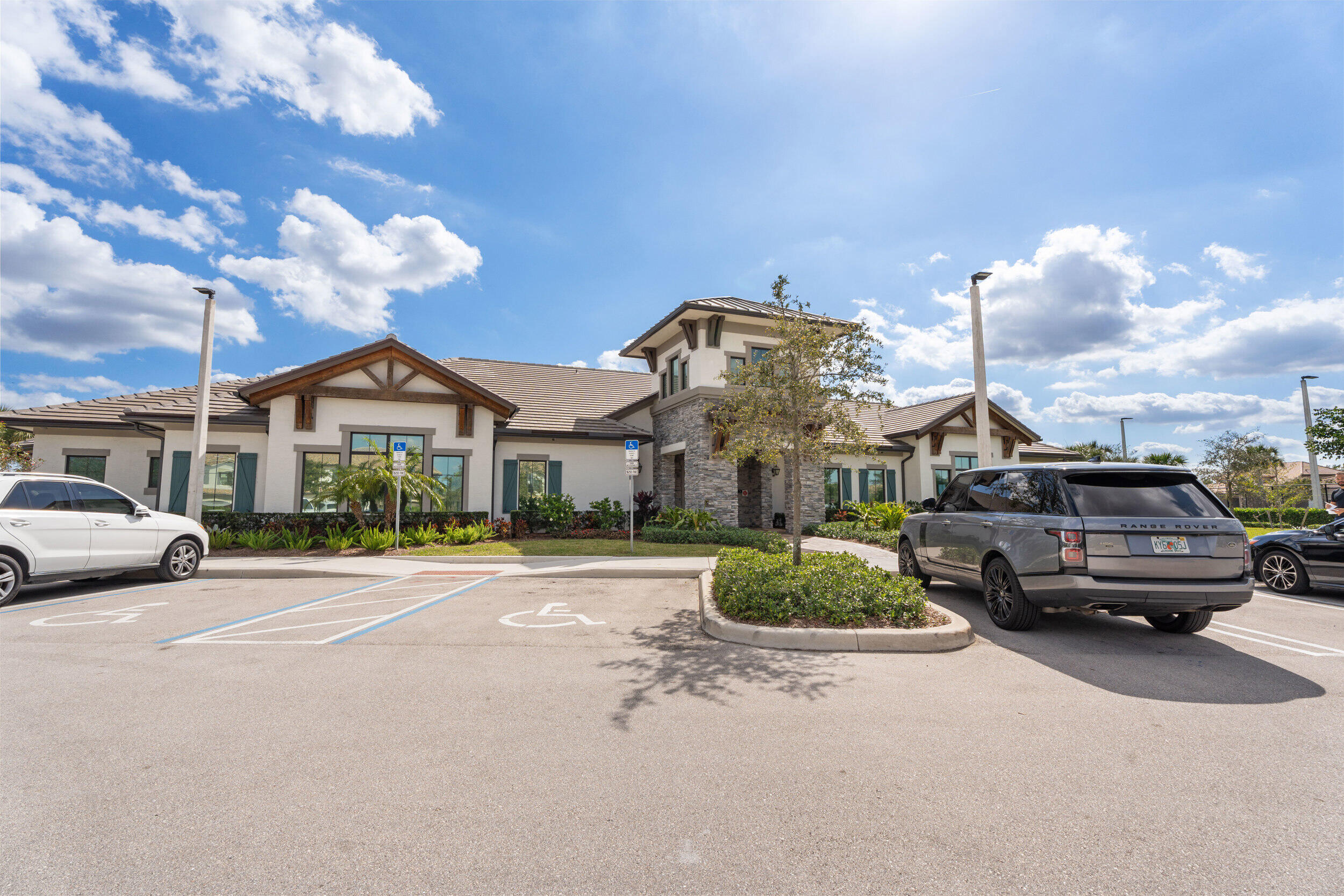 THE FIELDS - Residential