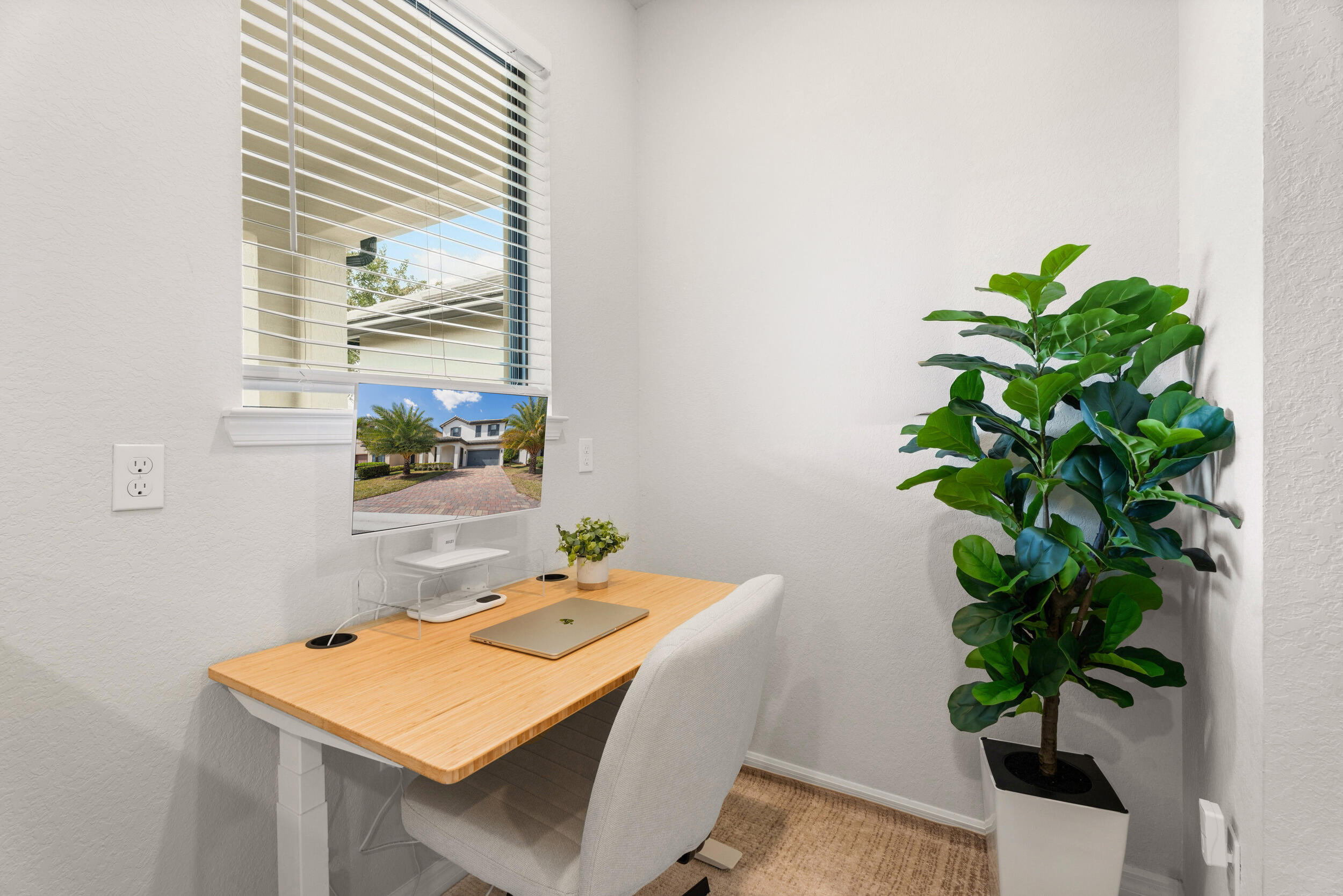 THE FIELDS - Residential