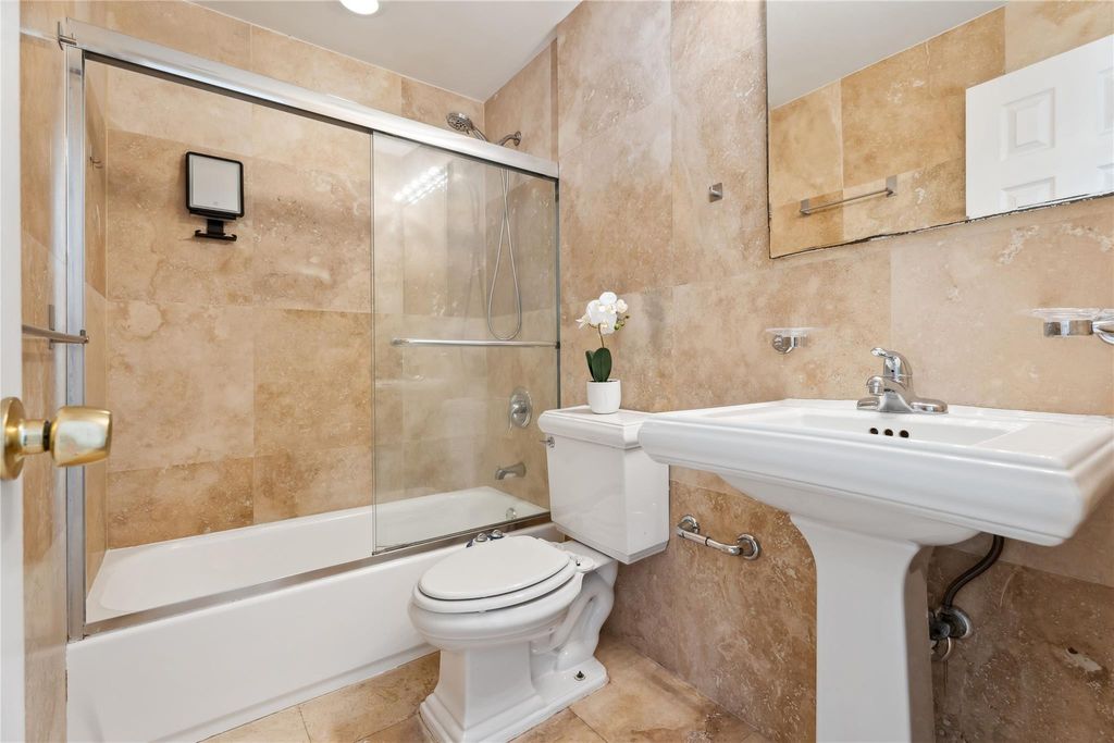 Photo of 1878 NE 46th Street #C8, Fort Lauderdale, FL 33308 (MLS # F10543482)