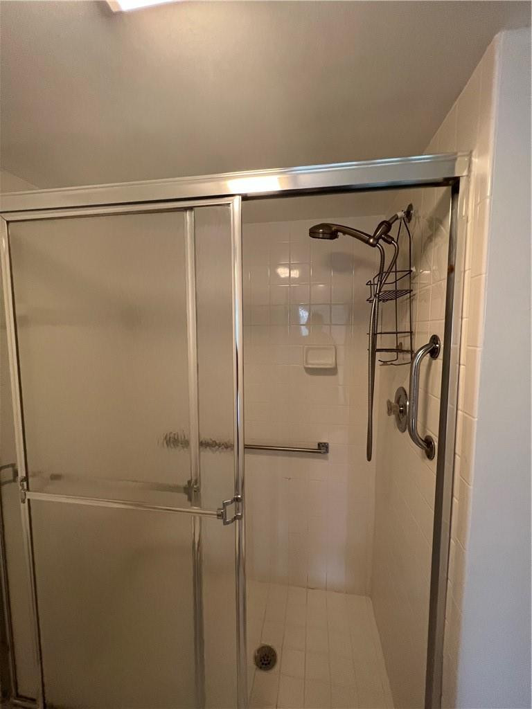 GRANVILLE KING'S POINT - Residential