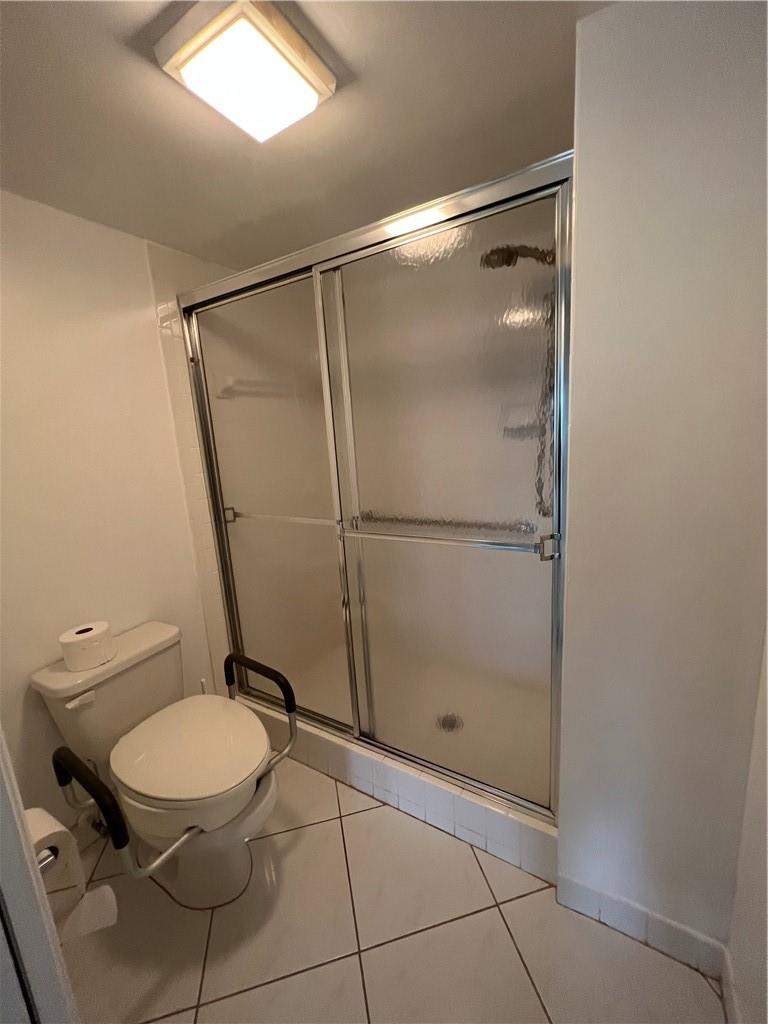 GRANVILLE KING'S POINT - Residential