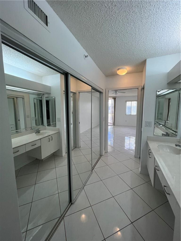 GRANVILLE KING'S POINT - Residential