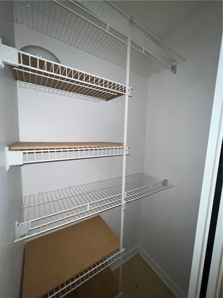 GRANVILLE KING'S POINT - Residential