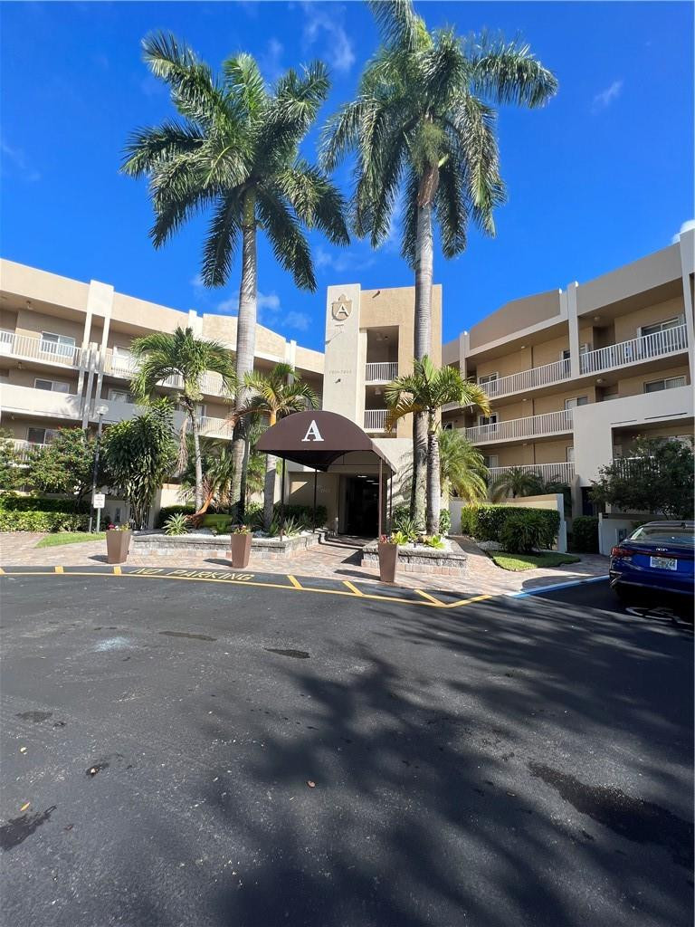 GRANVILLE KING'S POINT - Residential