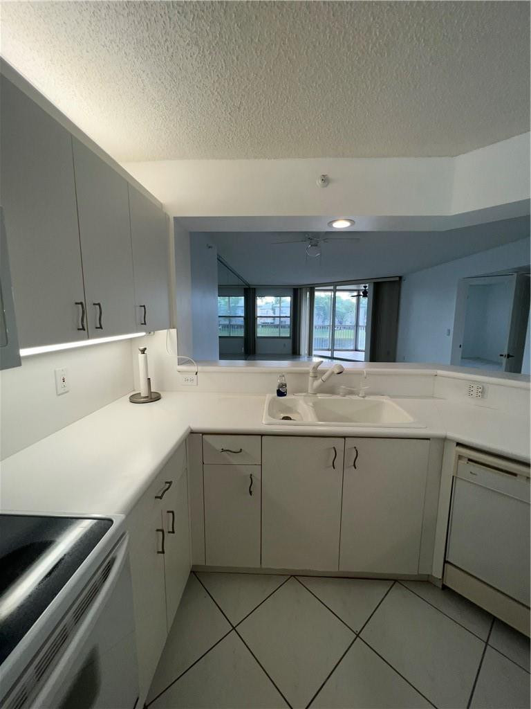 GRANVILLE KING'S POINT - Residential