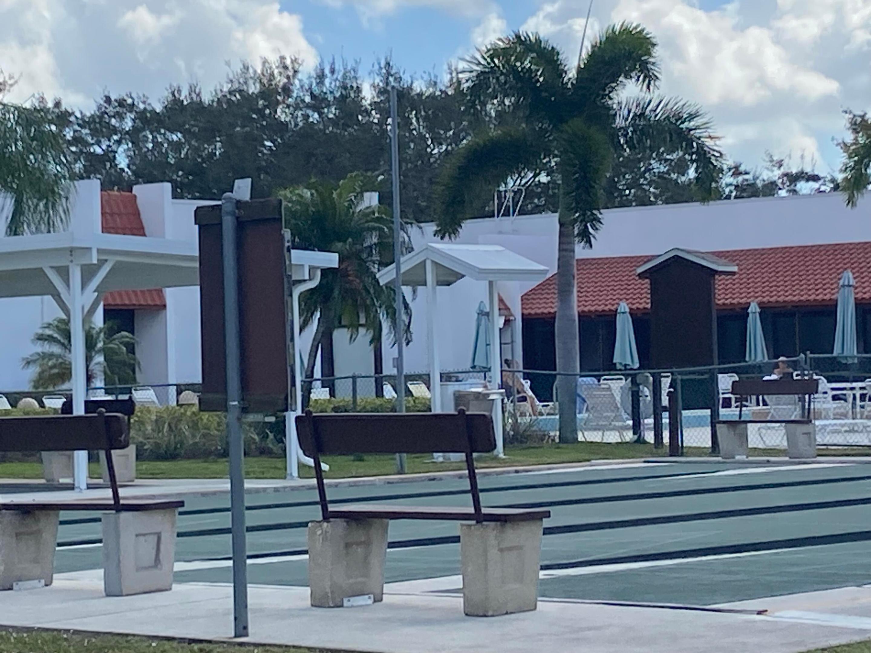 Spanish Lakes Riverfront - Residential