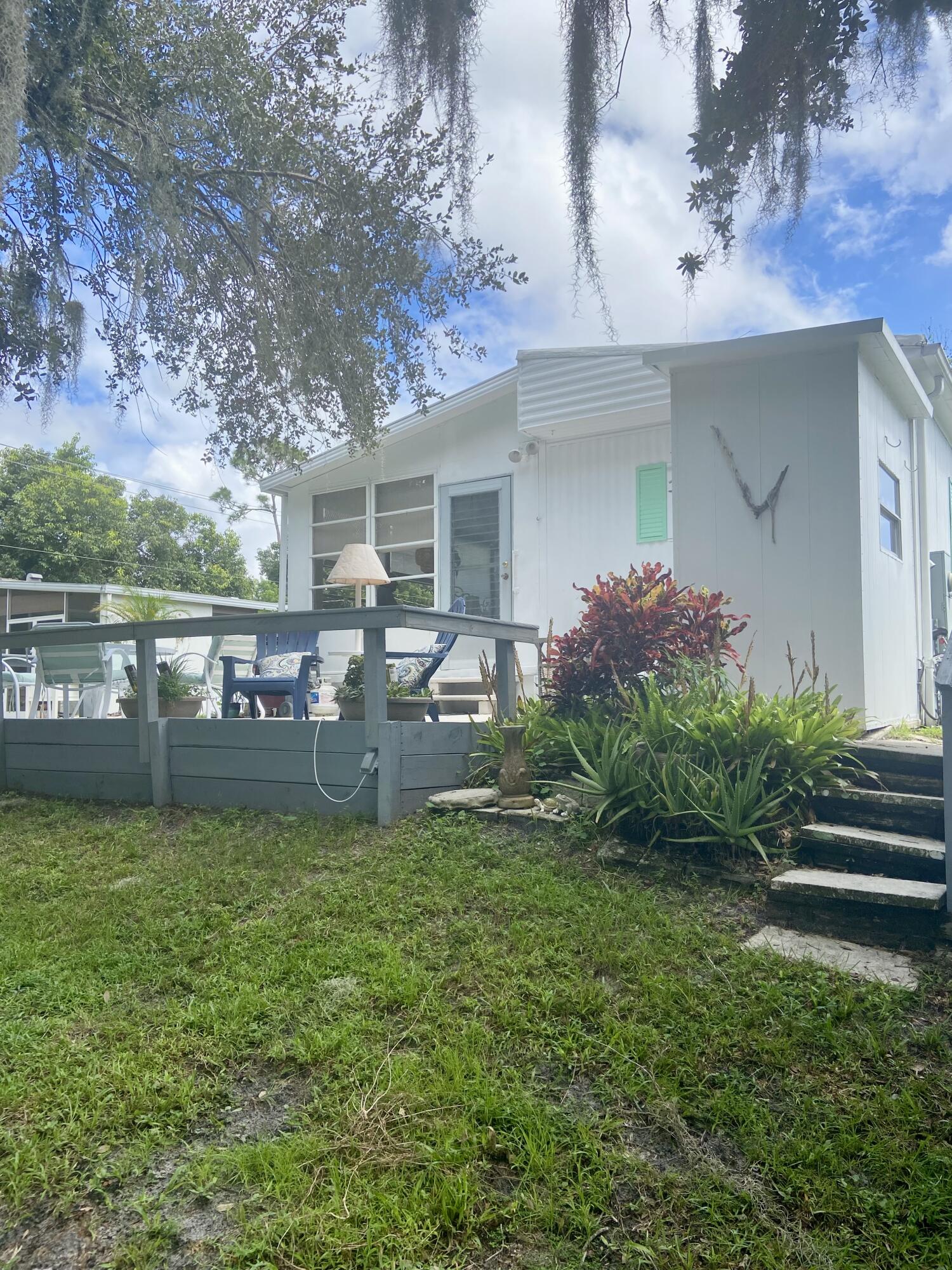 Spanish Lakes Riverfront - Residential