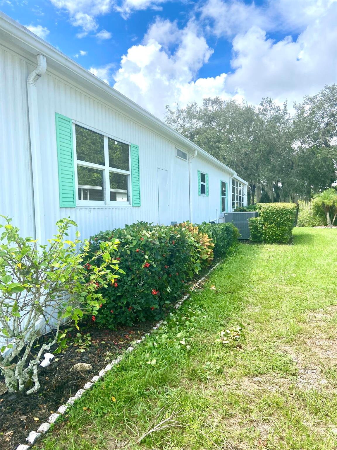 Spanish Lakes Riverfront - Residential