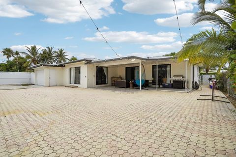 A home in Lake Worth Beach