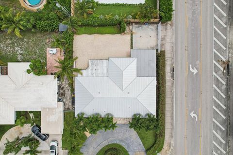 A home in Lake Worth Beach