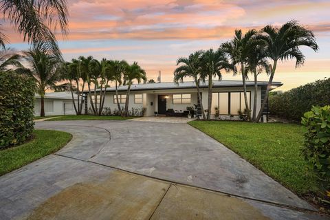 A home in Lake Worth Beach