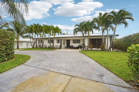 A home in Lake Worth Beach