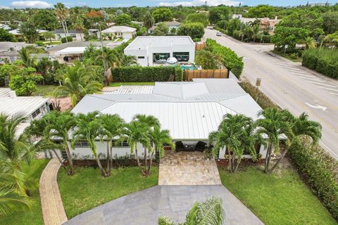 A home in Lake Worth Beach