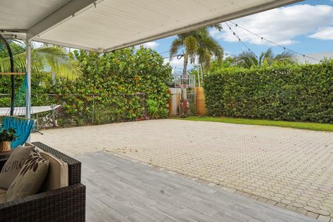 A home in Lake Worth Beach