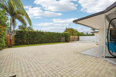 A home in Lake Worth Beach