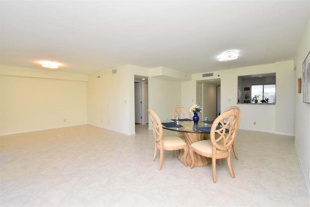 HUNTINGTON TOWERS CONDO - Residential