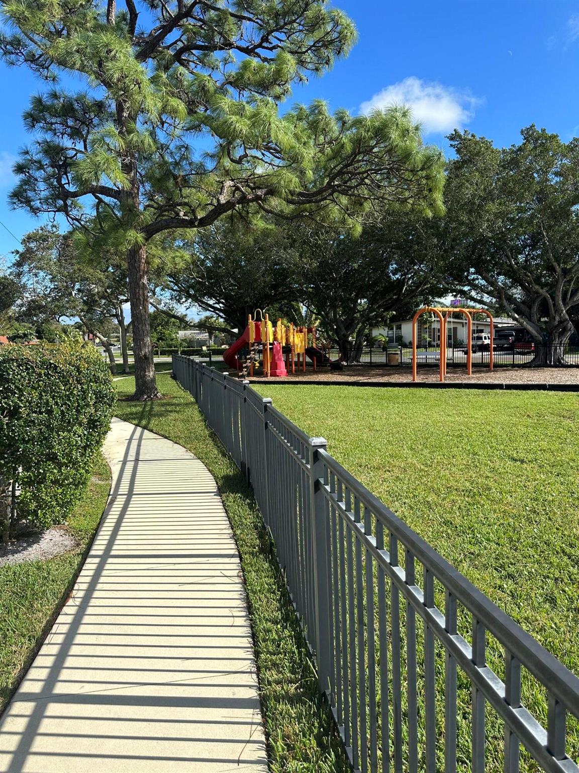 LAKE BOYNTON ESTATES 1 - Residential Lease