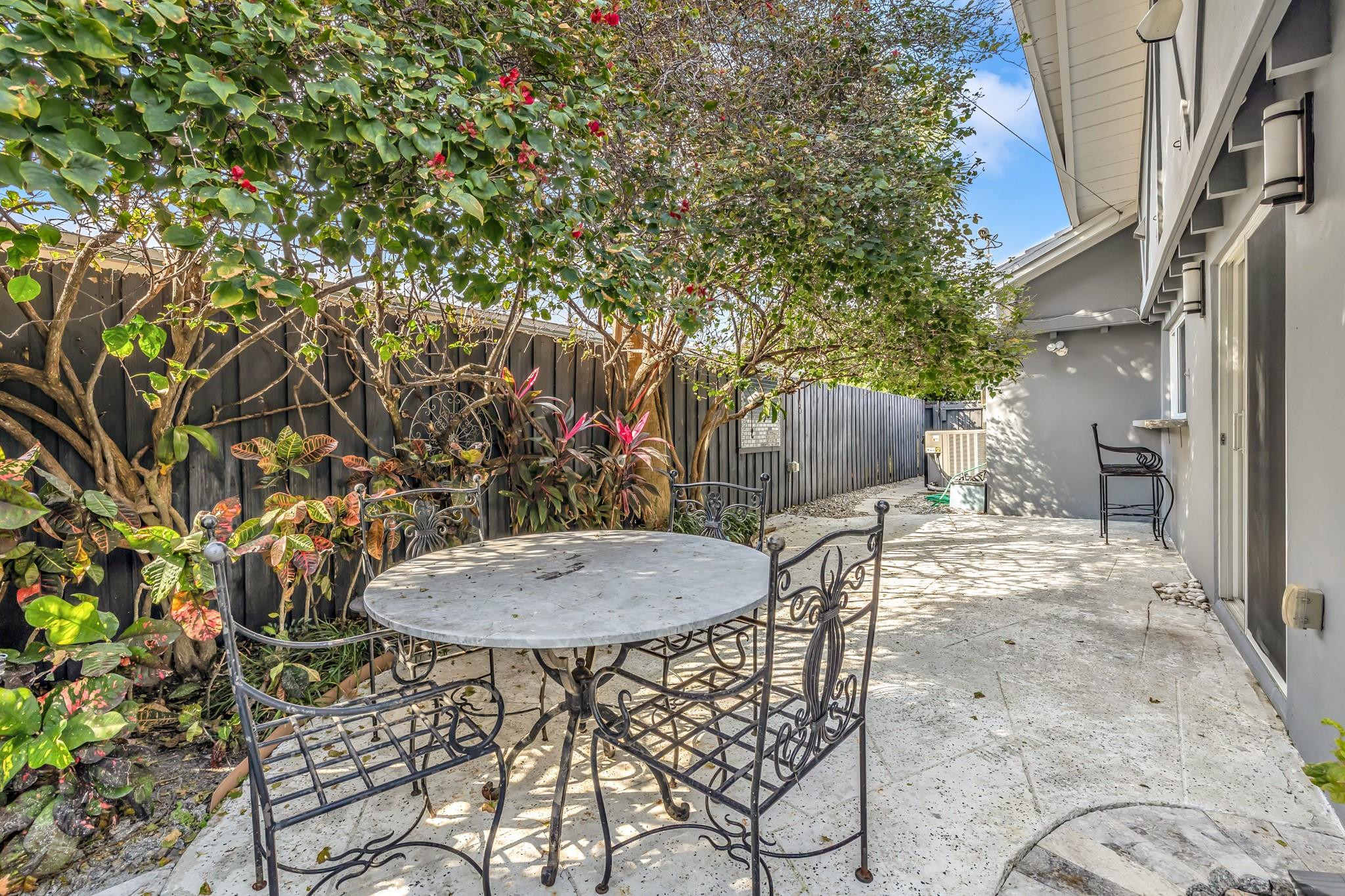 Coral Highlands 40-11 B - Residential