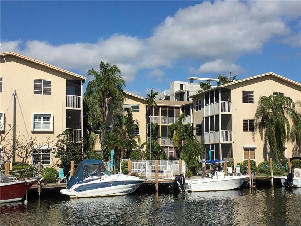 Photo of 1500 SE 15th Street #320, Fort Lauderdale, FL 33316 (MLS # F10523684)