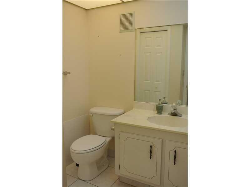 COUNTRY CLUB VILLAGE - Residential