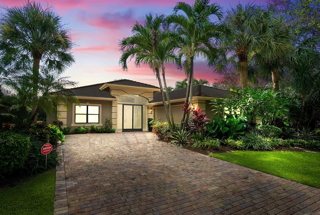 Photo of 7794 Via Grande, Boynton Beach, FL 33437 (MLS # R10737131)