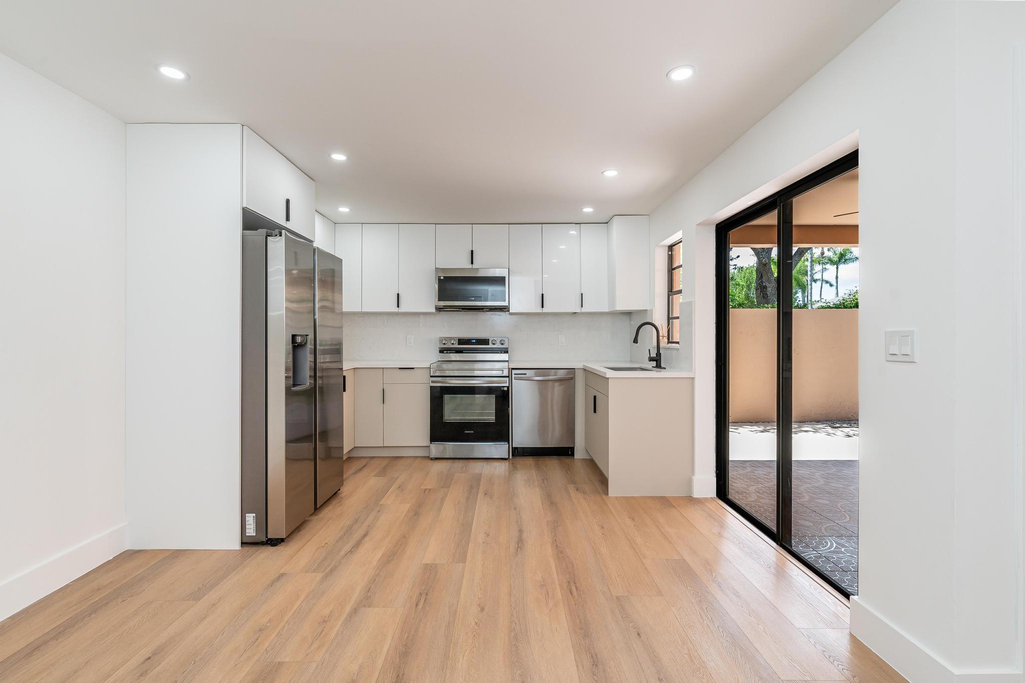 Holly Tree Patio Villas - Residential