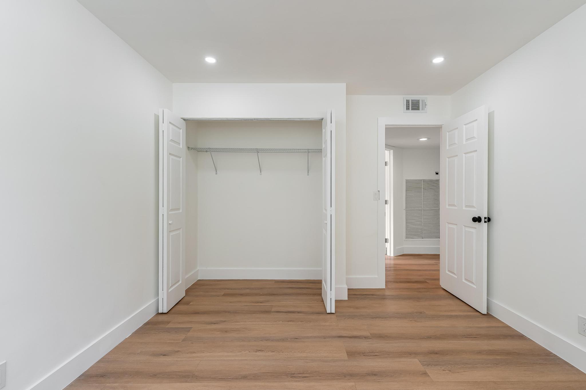 Holly Tree Patio Villas - Residential