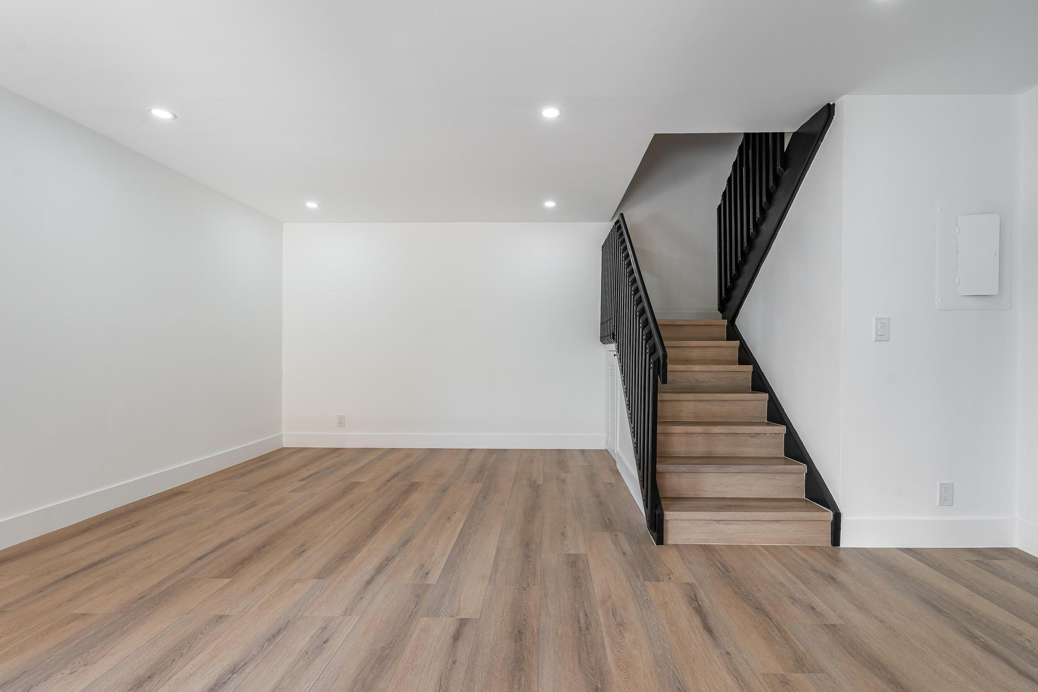 Holly Tree Patio Villas - Residential