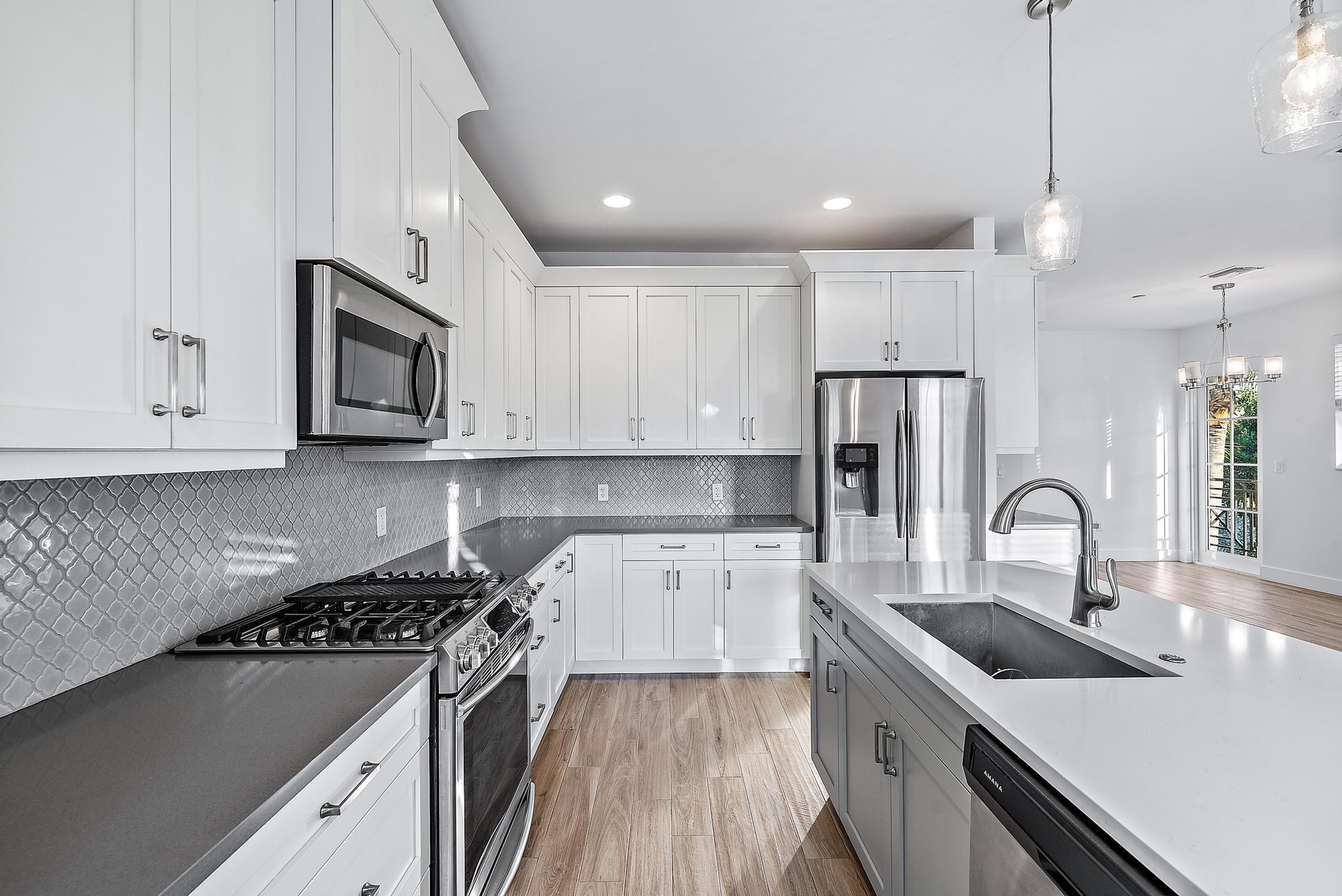 BELLA VILLAGGIO CONDO - Residential Lease