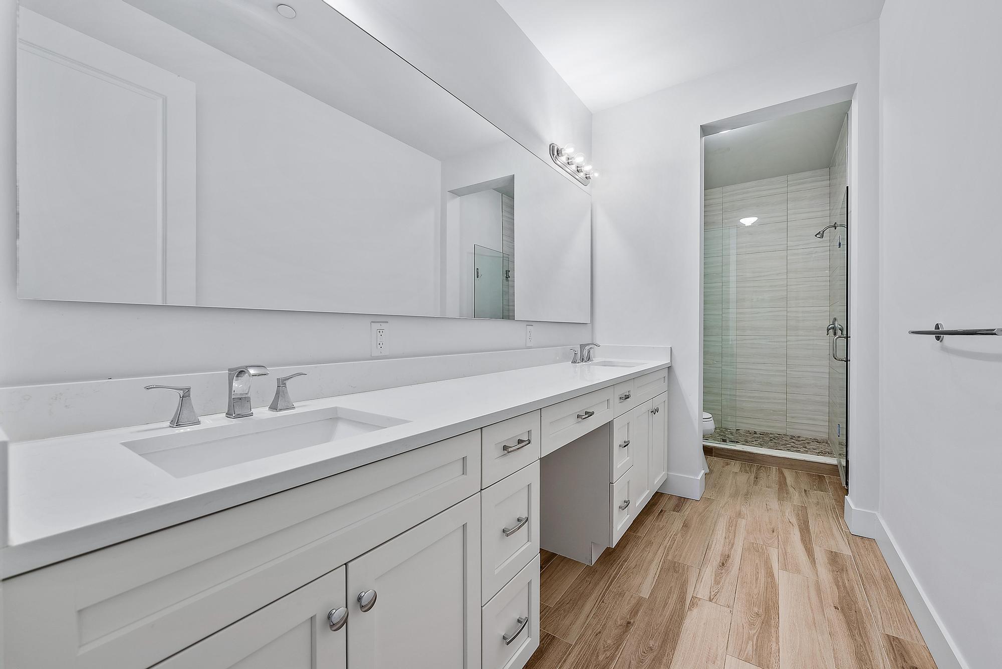 BELLA VILLAGGIO CONDO - Residential Lease