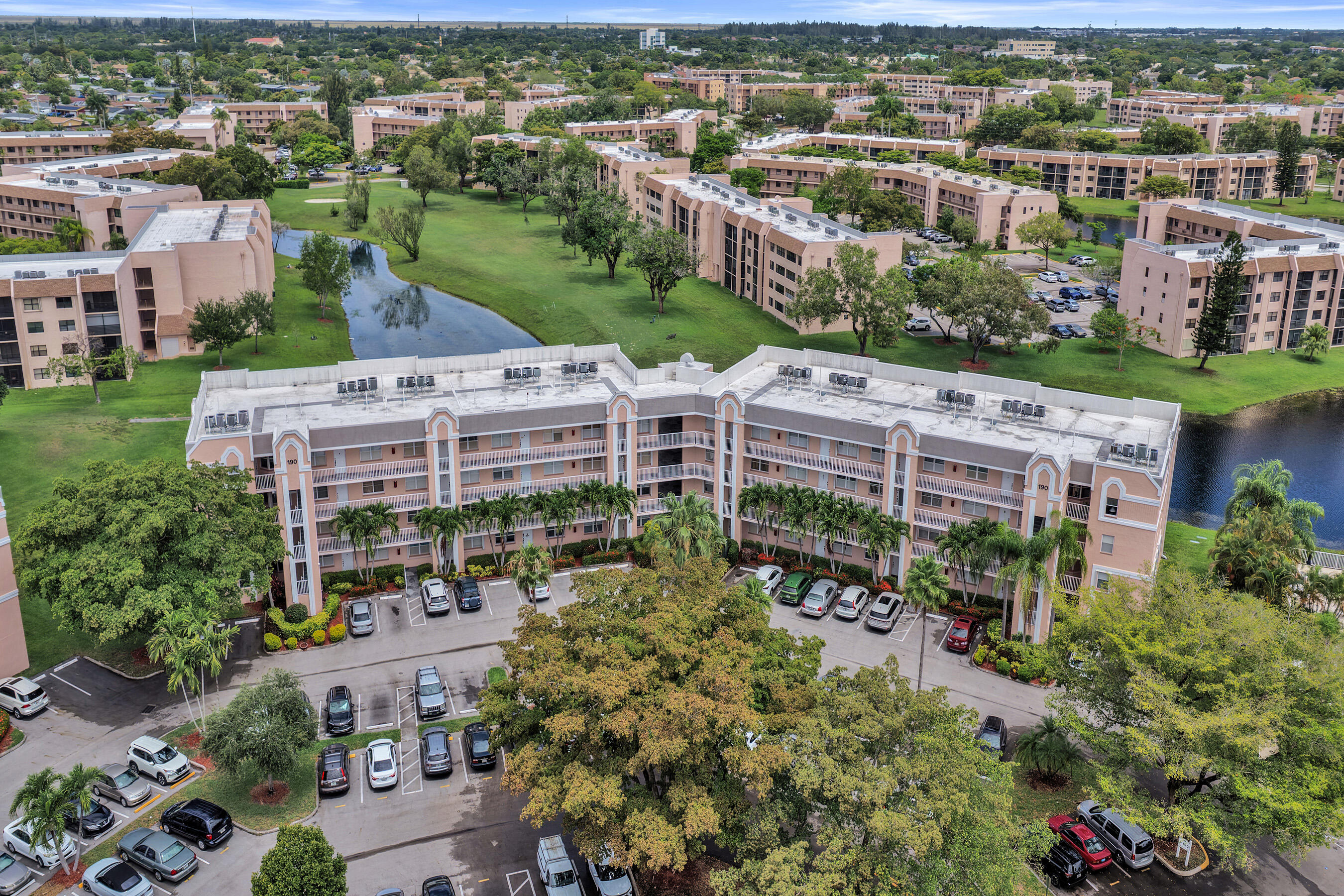 SUNRISE LAKES 190 CONDO - Residential