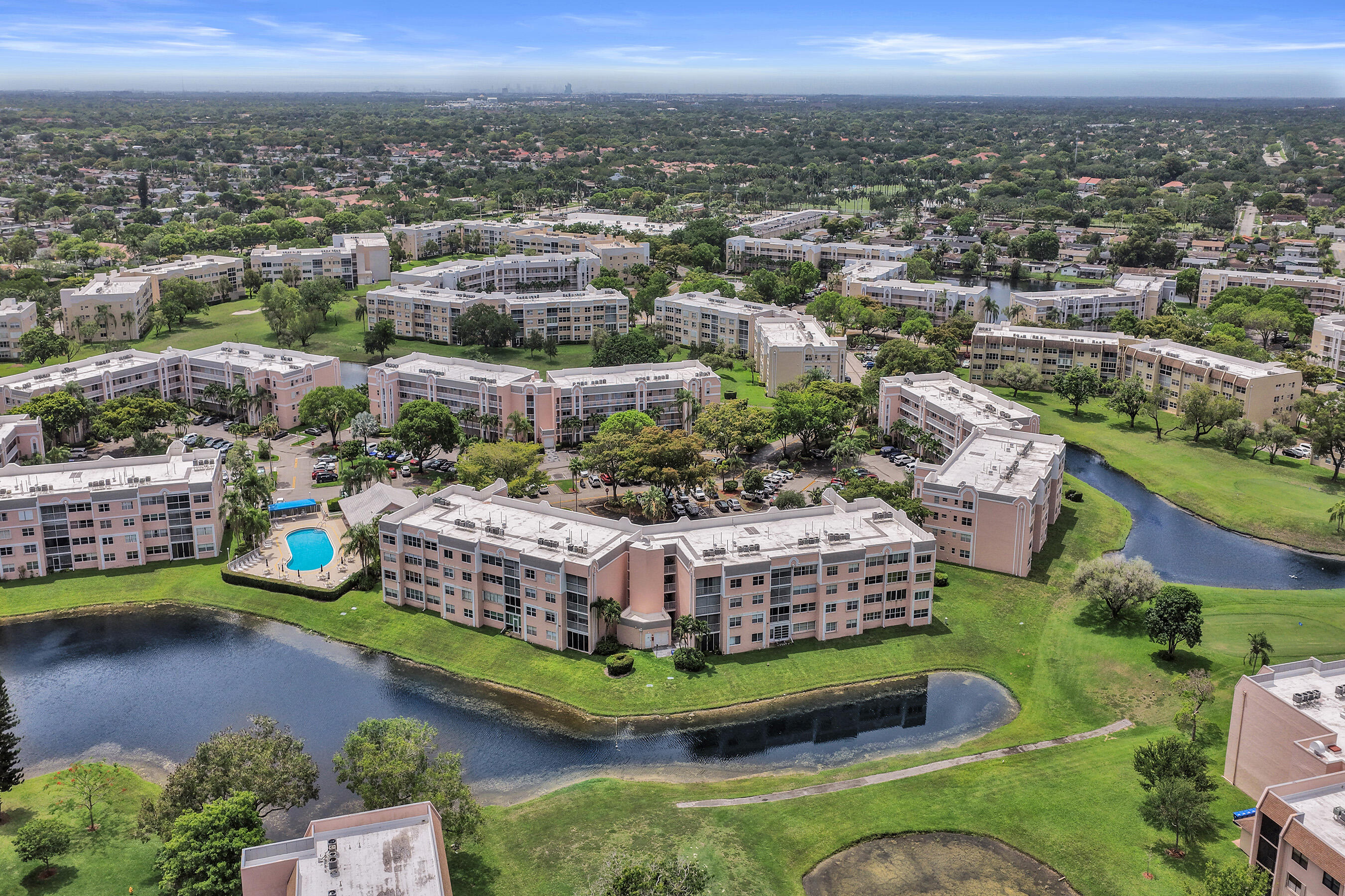 SUNRISE LAKES 190 CONDO - Residential