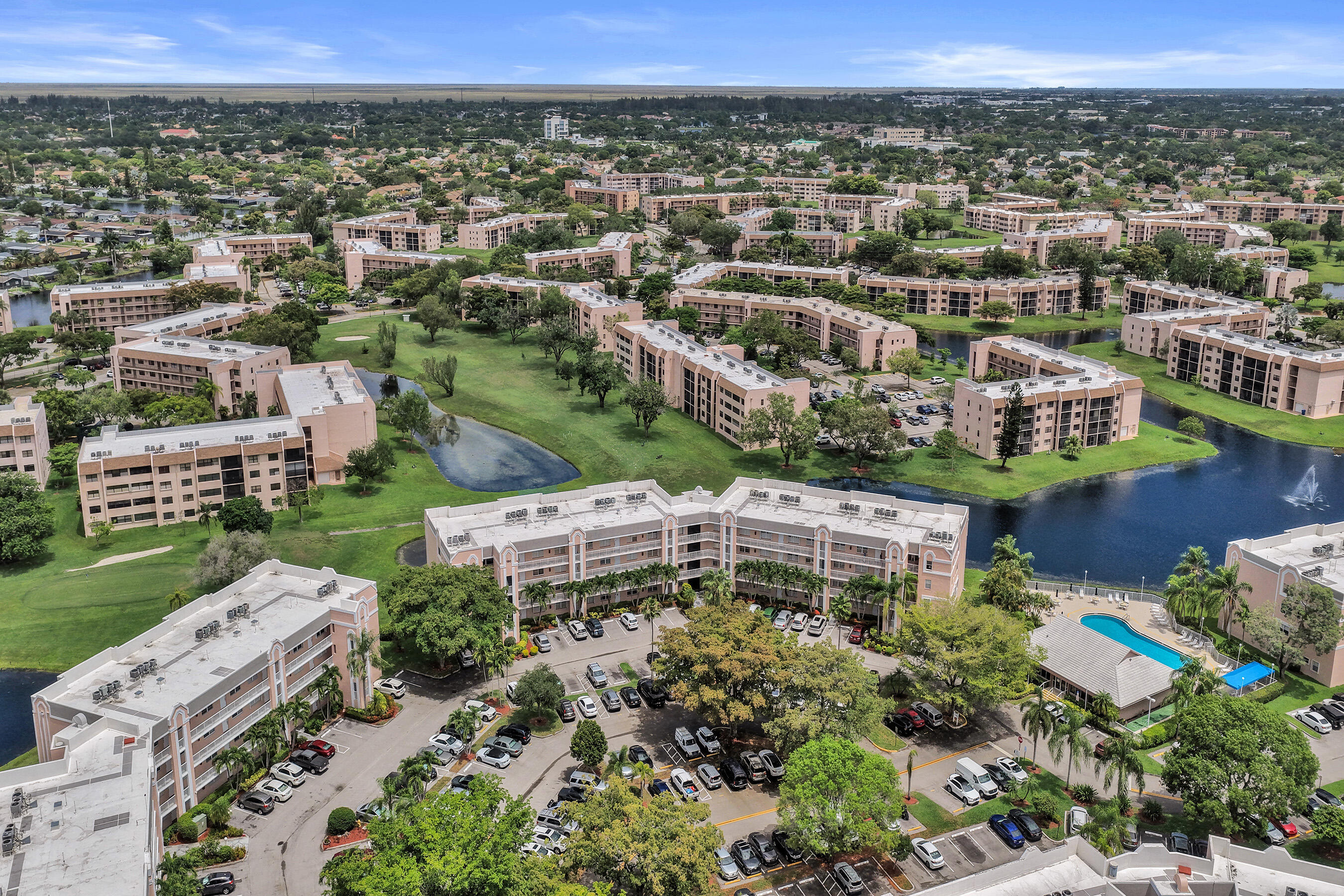 SUNRISE LAKES 190 CONDO - Residential